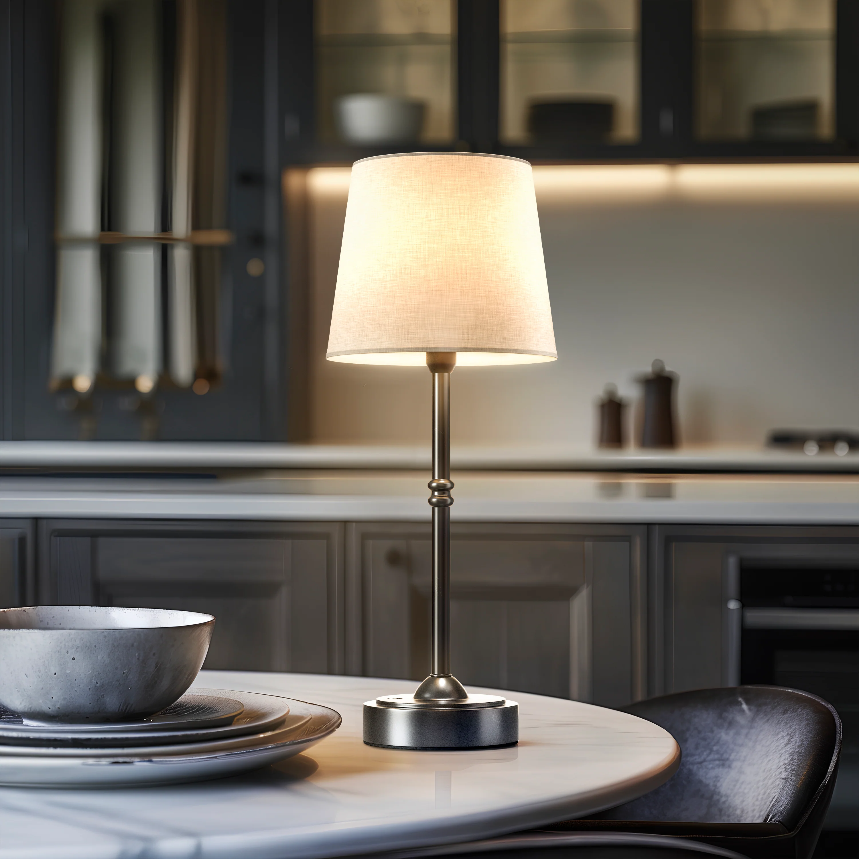 MODERN TABLE LAMP - Image 9